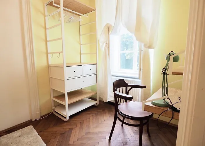 Big Viennese With Piano And Ac Апартаменти