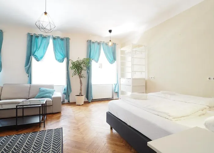 Big Viennese With Piano And Ac Апартаменти Відень