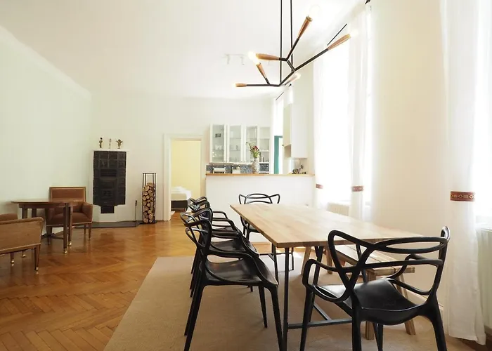 Апартаменти Big Viennese With Piano And Ac